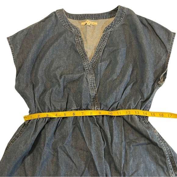 XIRENA DANI DRESS IN BLUE V NECK RUFFLED DENIM SIDE POCKETS M - Picture 10 of 15